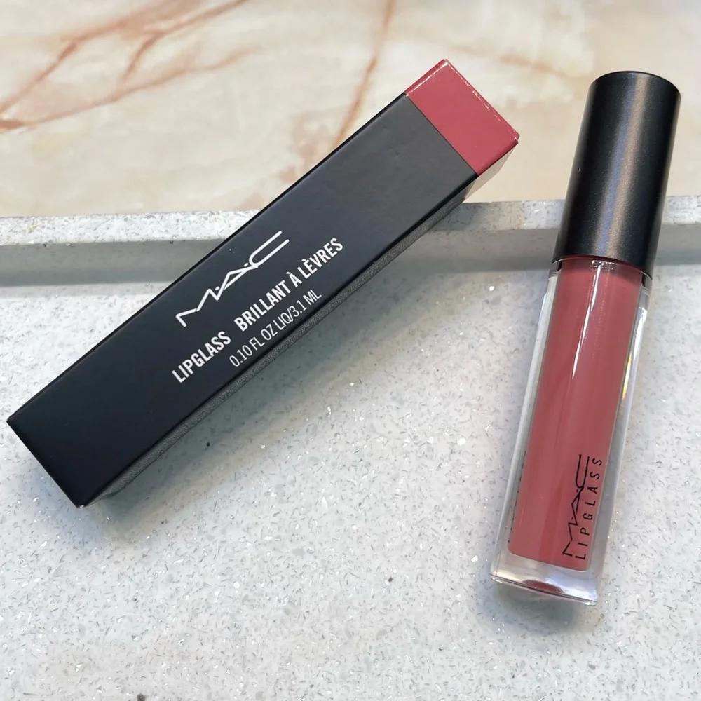 VAULTED ~ MAC ~ ‘341 MAGICALLY DELIGHTFUL’ Lipglass Brilliant ~ Full Size ~ NIB